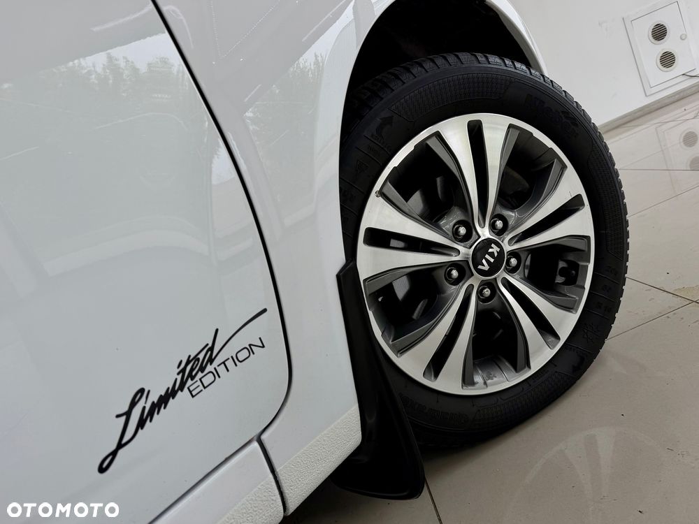Kia Venga - 27