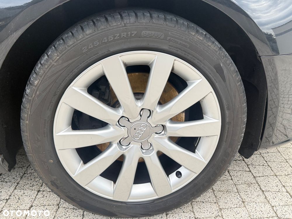Audi A4 Avant 2.0 TDI Multitronic - 14