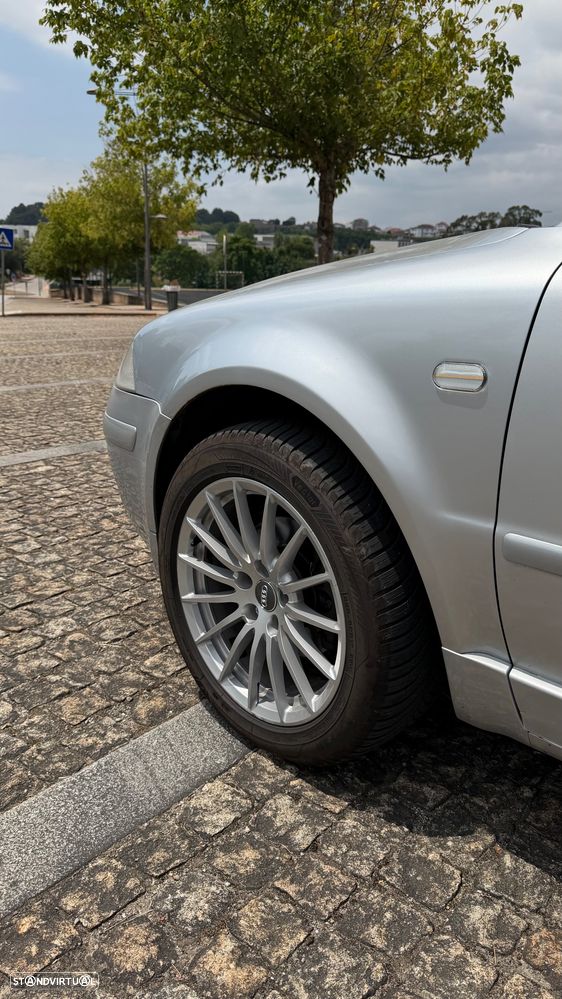 VW Passat 1.9 TDi Trendline - 6