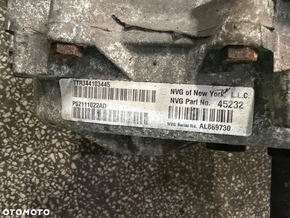 Reduktor jeep Cherokee 3.7 2002 rok EKG 45232 ttr344103445 p52111022ad - 5