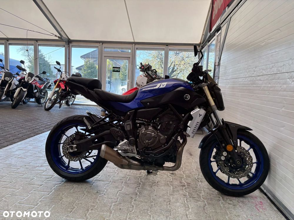 Yamaha MT - 12