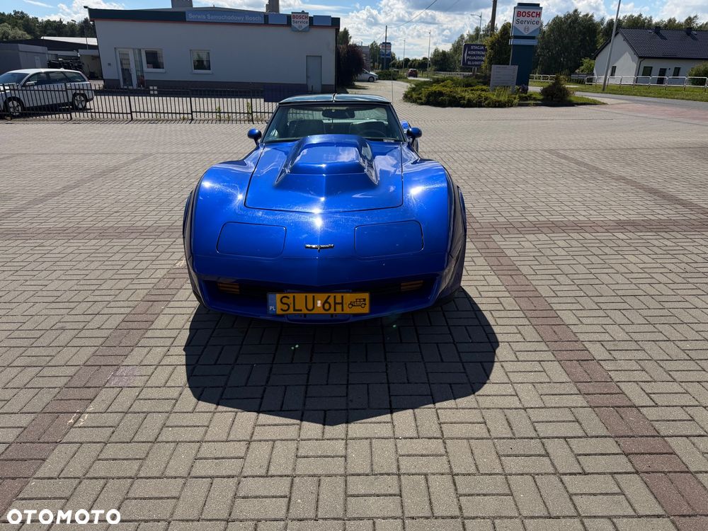 Chevrolet Corvette - 1