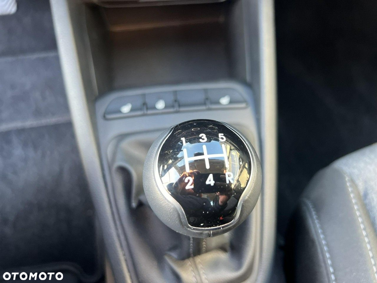 Kia Stonic - 27