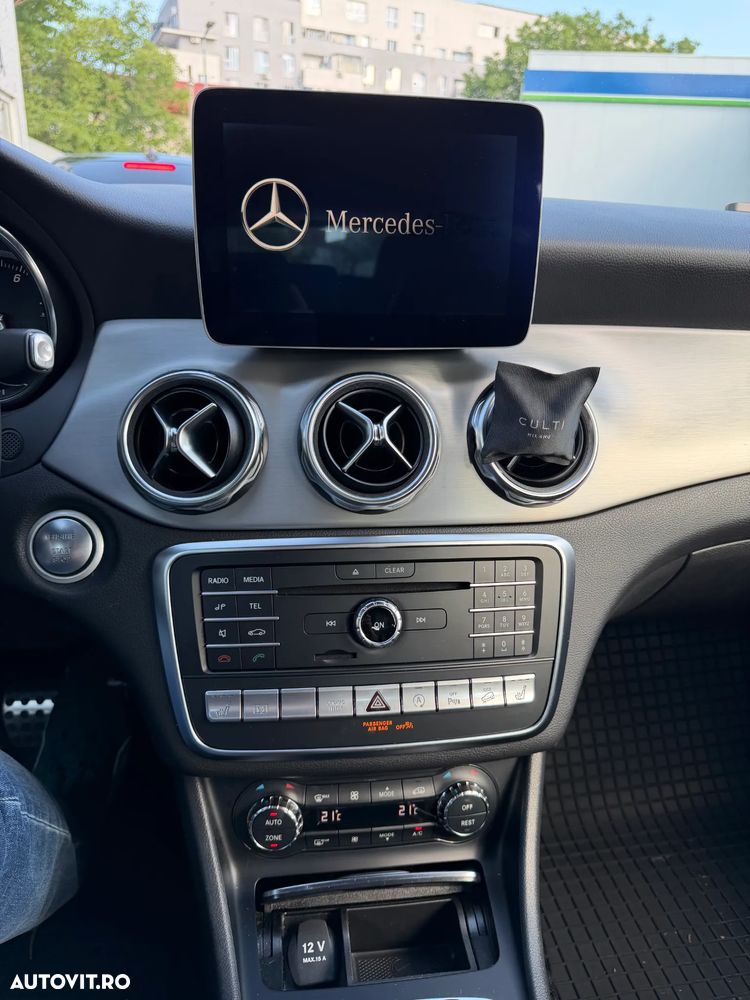 Mercedes-Benz GLA 250 4MATIC Aut. - 25