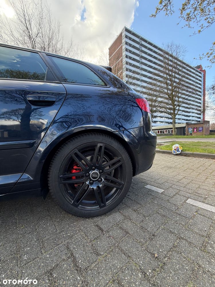 Audi A3 Sportback - 4