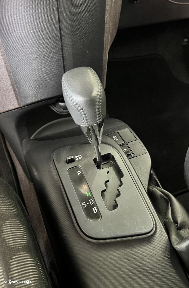 Toyota iQ 1.0 VVT-i 2 MultiDrive - 4
