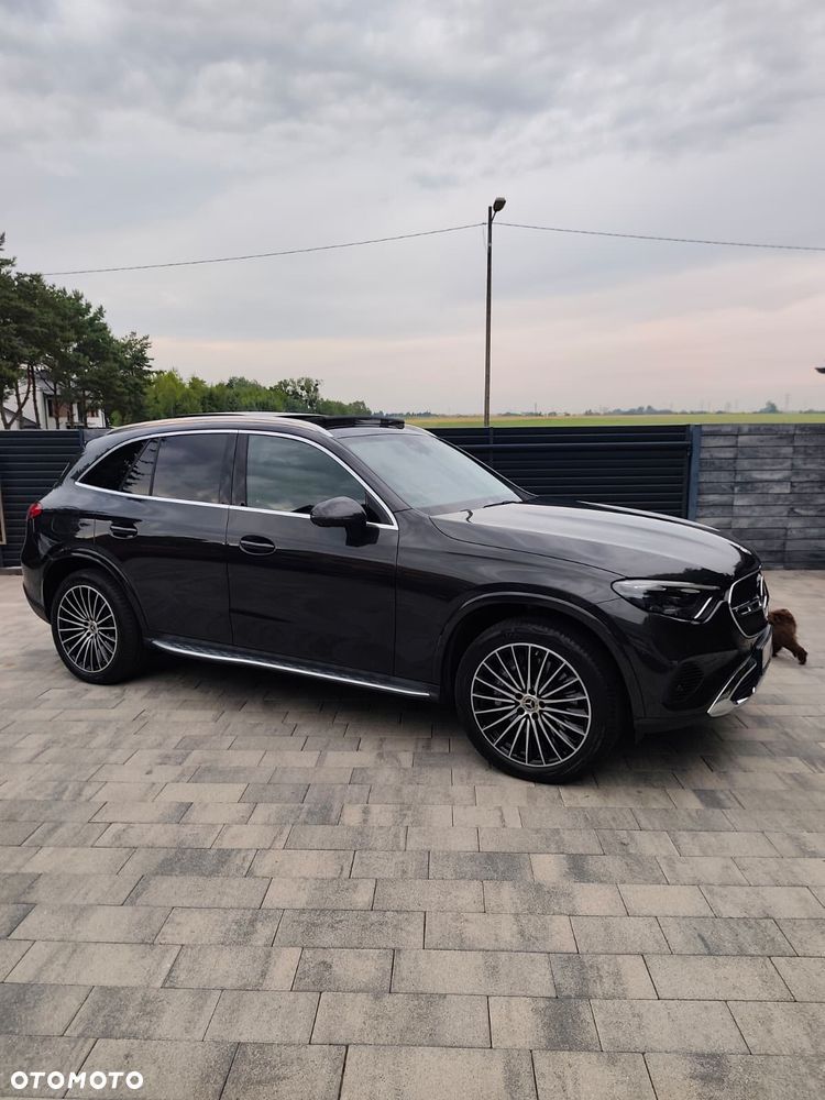 Mercedes-Benz GLC - 12