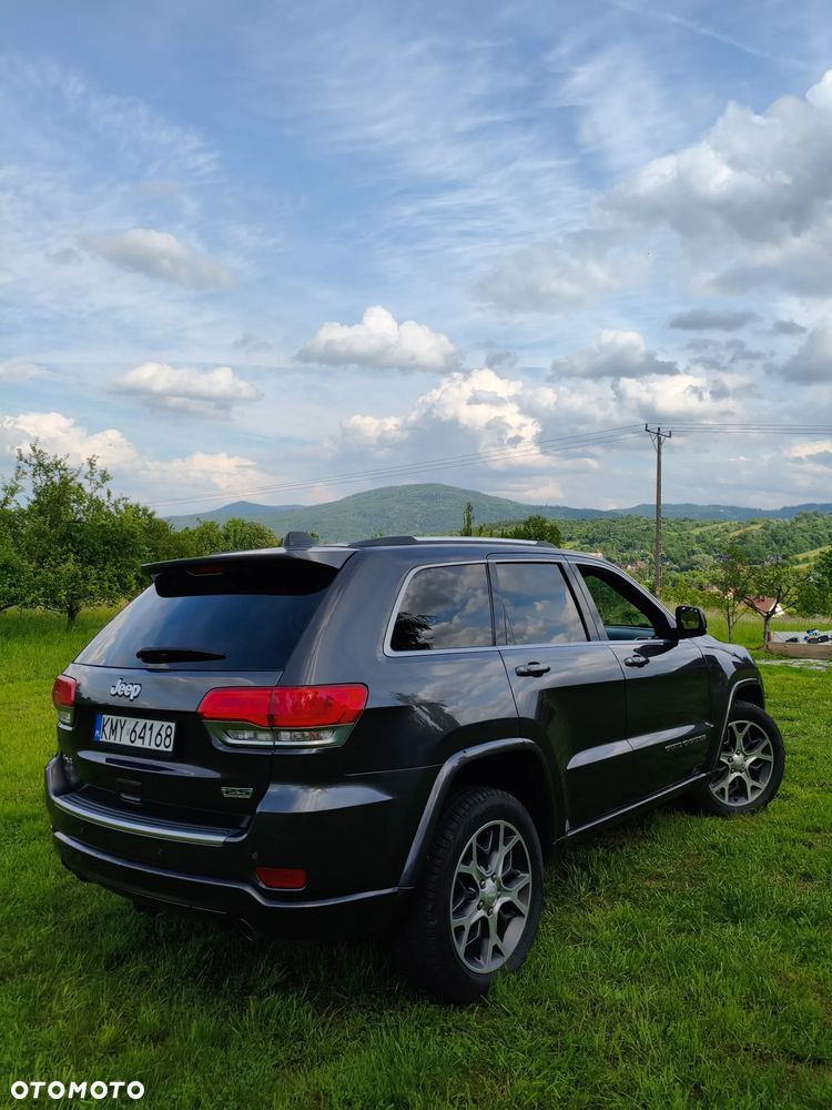 Jeep Grand Cherokee - 9