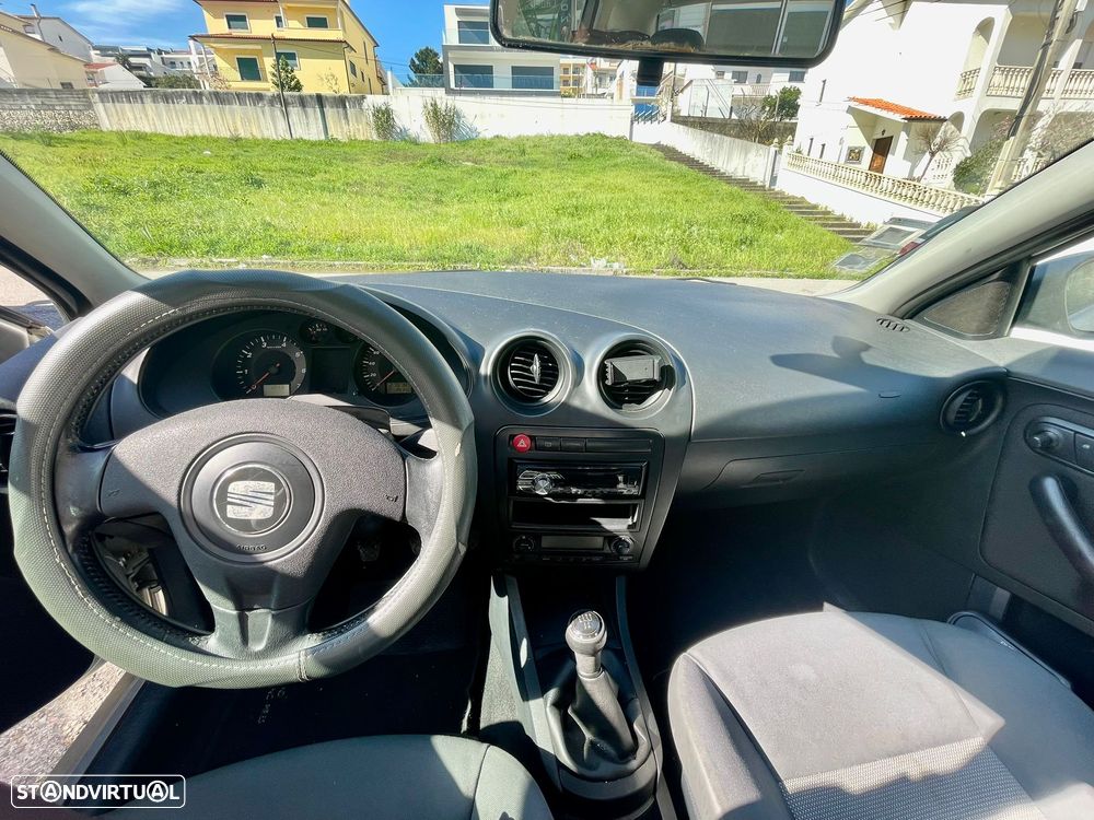 SEAT Ibiza 1.2 12V Reference - 2