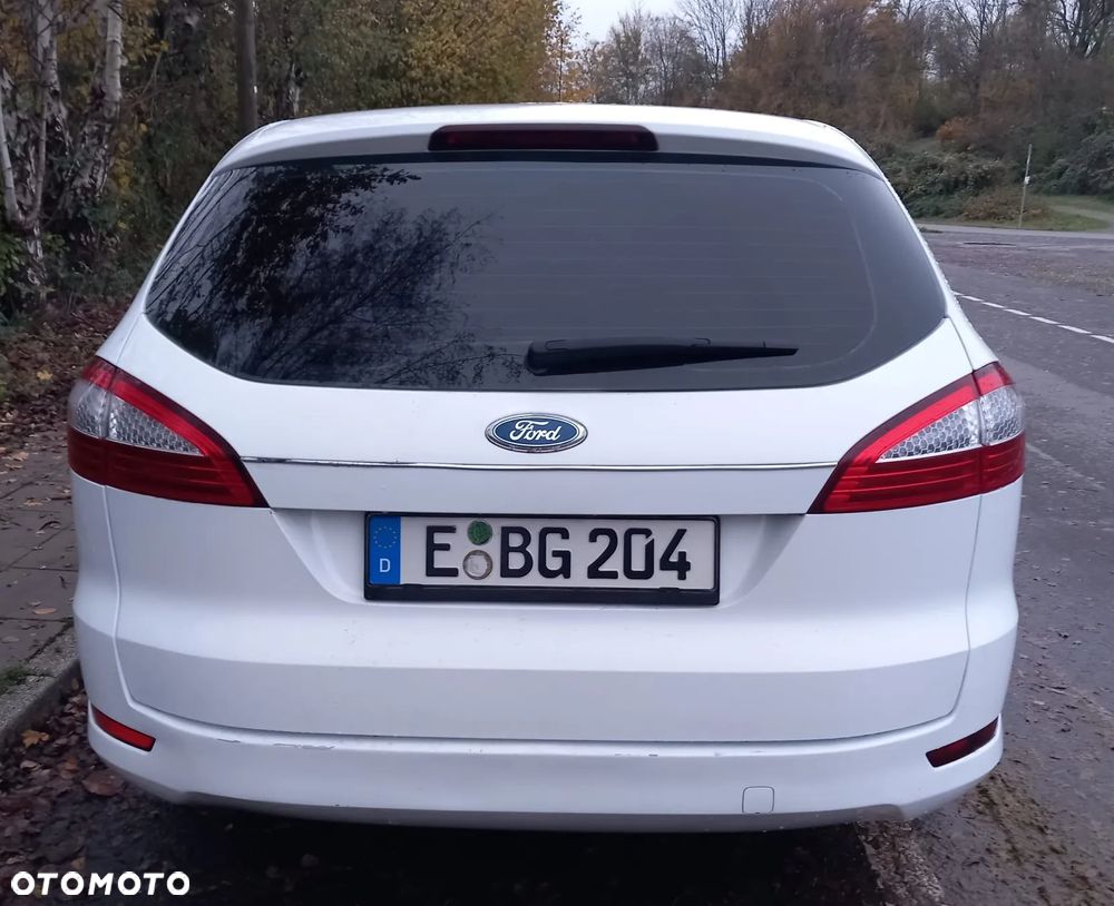 Ford Mondeo 2.0 TDCi Ambiente - 8