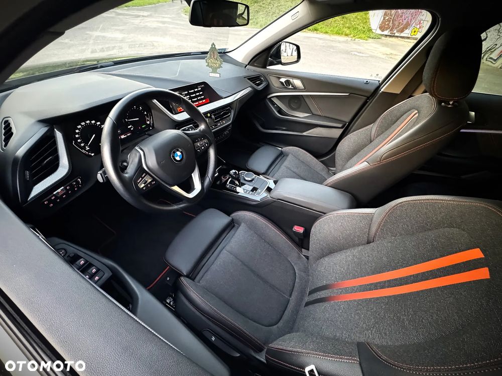 BMW Seria 1 118i Sport Line - 19