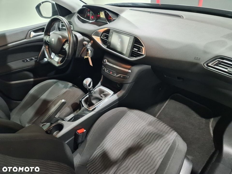 Peugeot 308 - 11