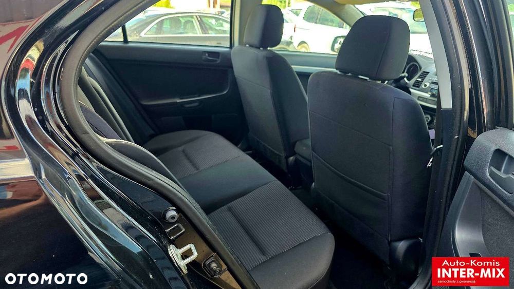Mitsubishi Lancer - 32