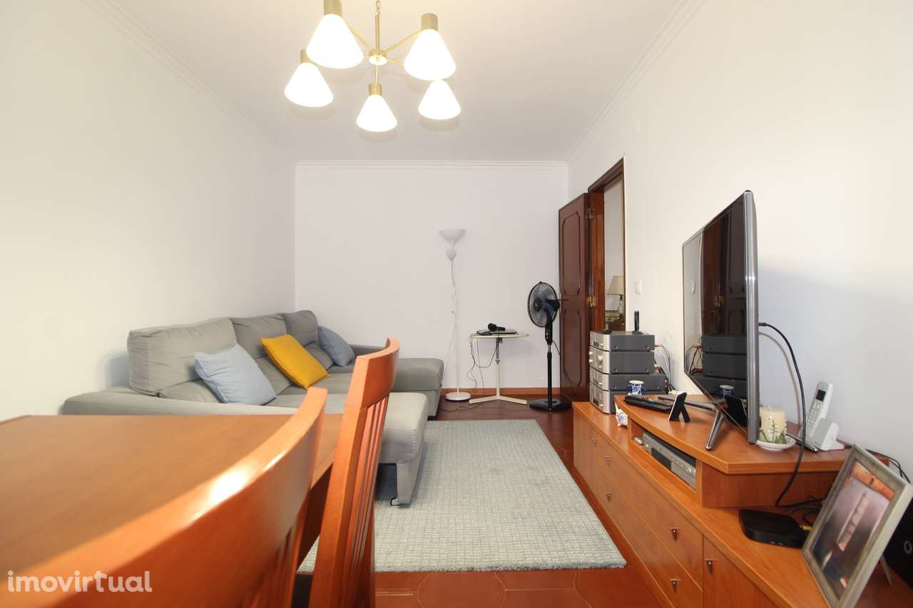 Vende-se T2 em Massamá - Grande imagem: 4/18