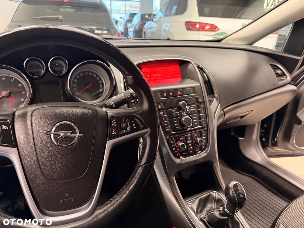 Opel Astra 1.4 T Executive S&S - 15