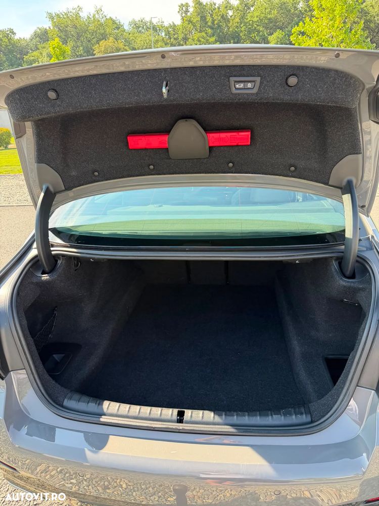 BMW Seria 5 - 16