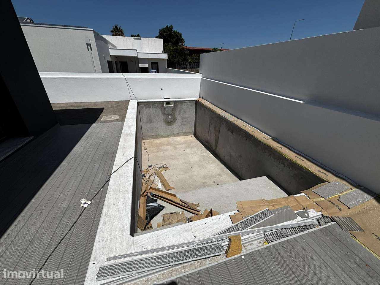 Moradia Térrea Isolada T3 com piscina, lote 353 em Fernão Ferro! - Grande imagem: 4/27
