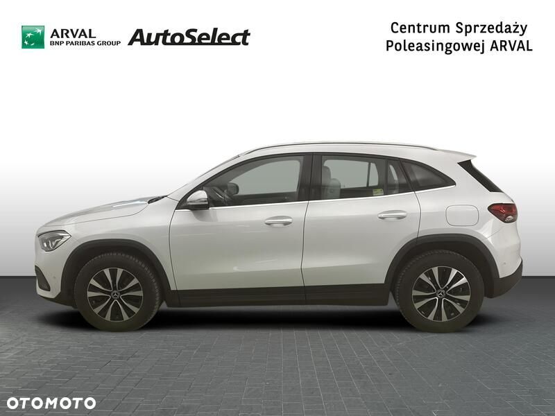 Mercedes-Benz GLA 200 Style - 2