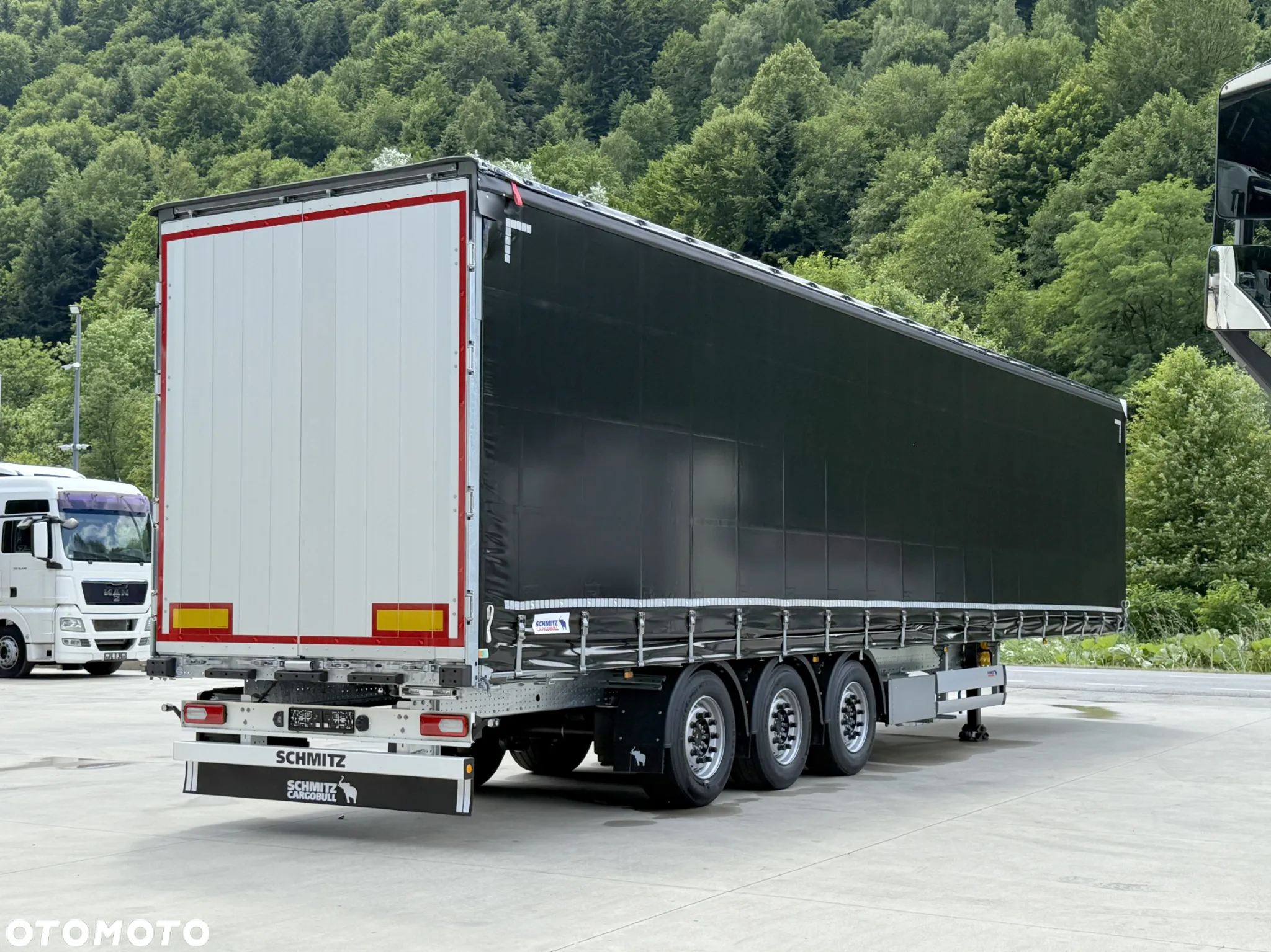 Schmitz Cargobull VARIOS + SKRZYNKA - 2
