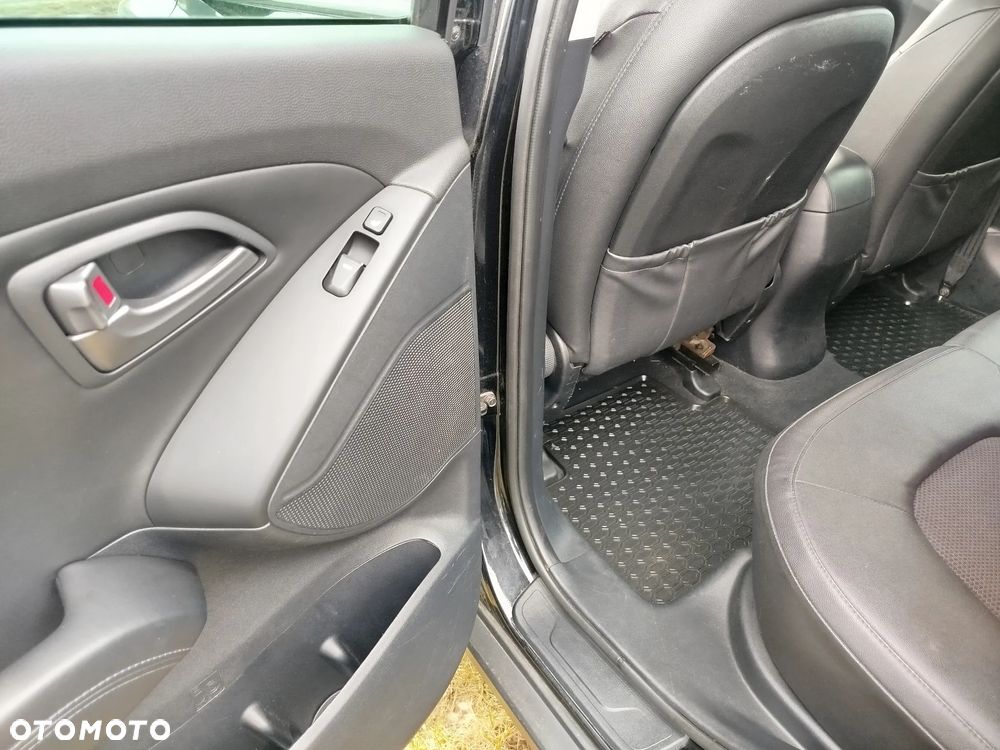 Hyundai ix35 blue 1.6 2WD Finale Gold - 9