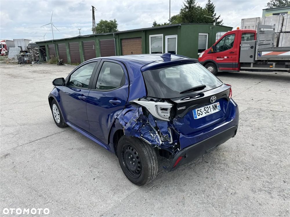 Toyota Yaris - 7