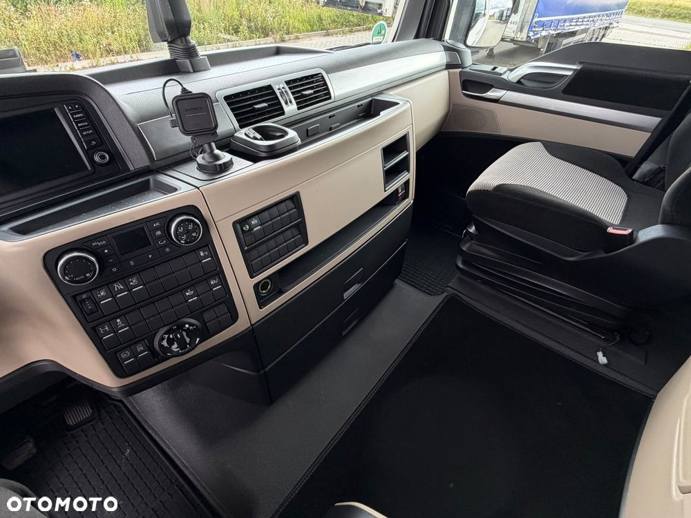 MAN TGX 18.360 / KONTENER / 18 EUROPALET / AUTOMAT / EURO 6 / SYPIALKA / ŁADOWNOŚĆ 7 728 KG / 2018 ROK / SPROWADZONY - 25