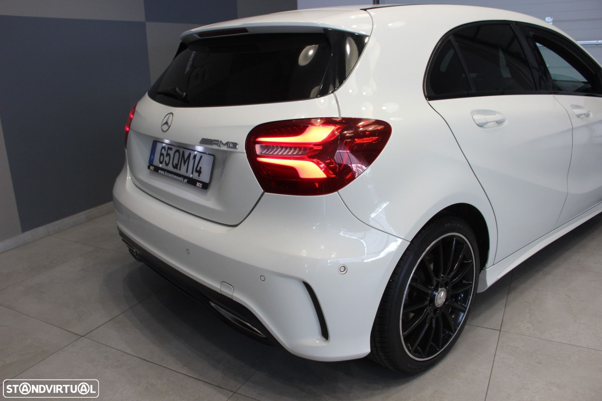 Mercedes-Benz A 200 CDi BE AMG Line - 11