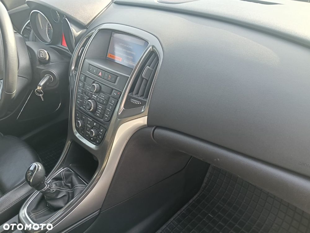 Opel Astra 1.7 CDTI DPF Cosmo - 6