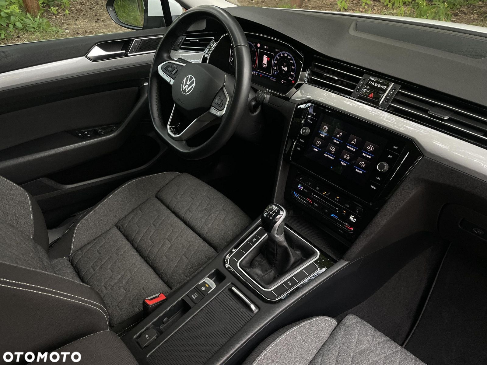 Volkswagen Passat 2.0 TDI EVO Business - 27