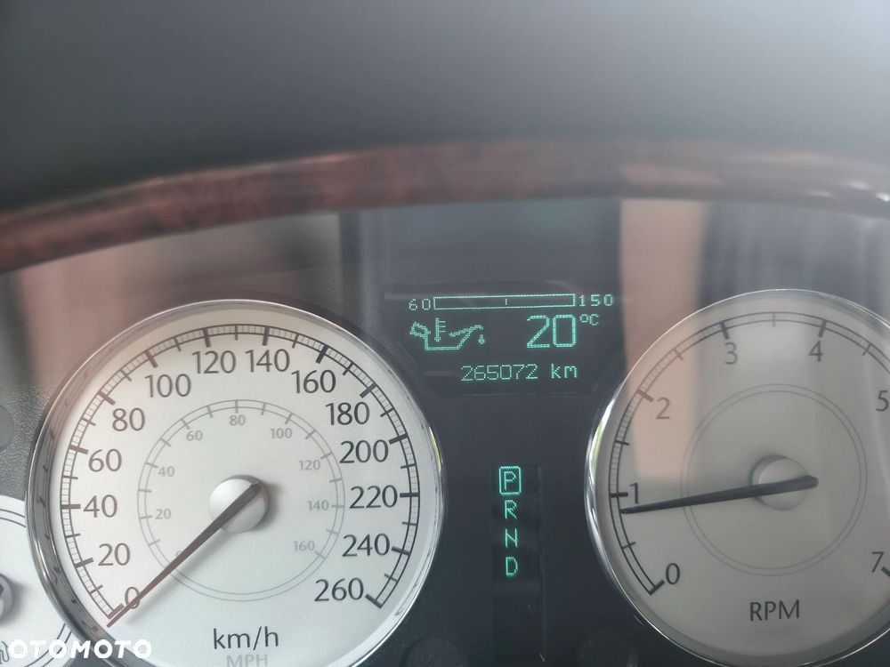 Chrysler 300C 5.7 V8 Hemi - 7