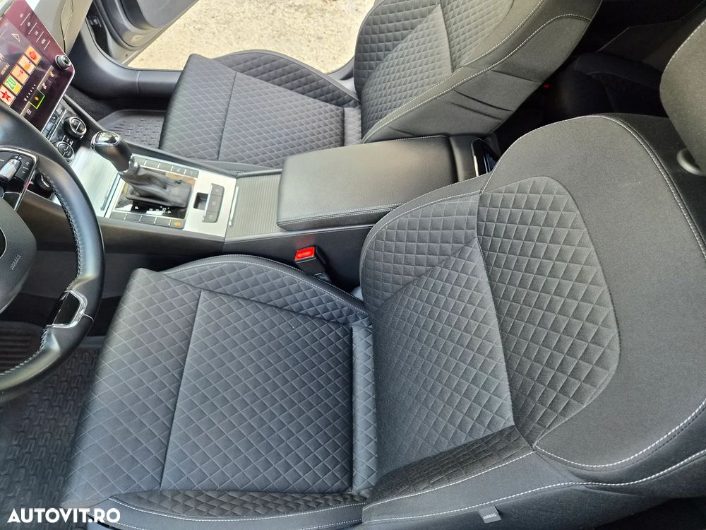 Skoda Superb 2.0 TDI DSG Ambition - 19