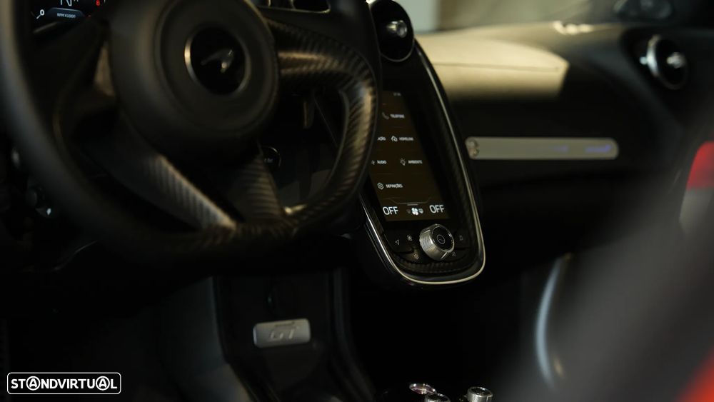 McLaren GT 4.0 Twin-Turbo V8 - 25