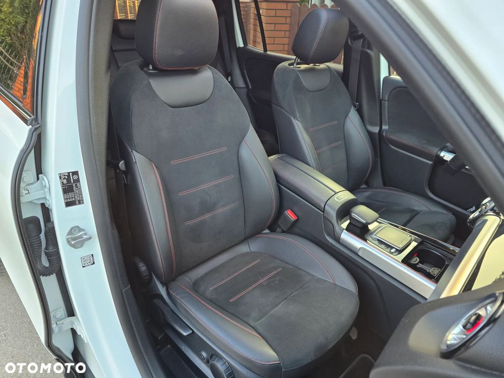 Mercedes-Benz GLB 200 d 4-Matic AMG Line 8G-DCT - 22