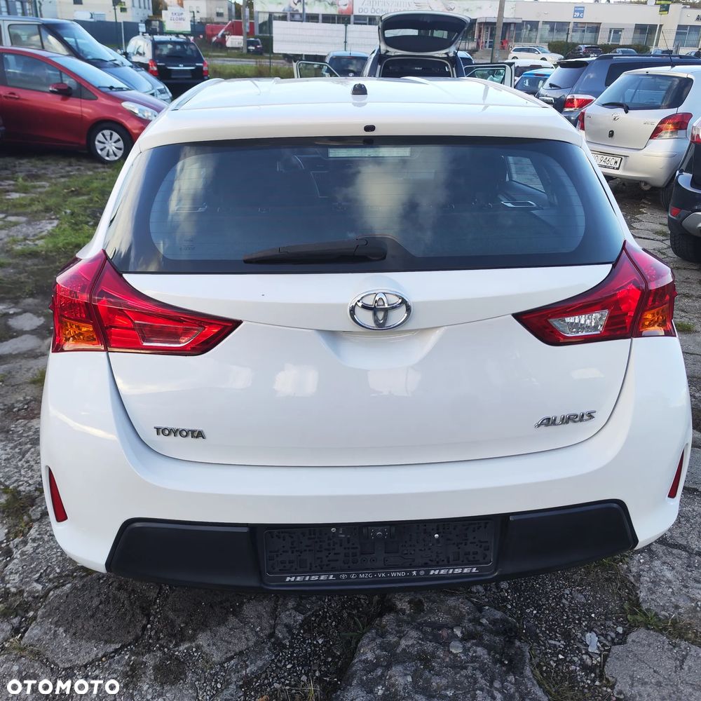 Toyota Auris - 8