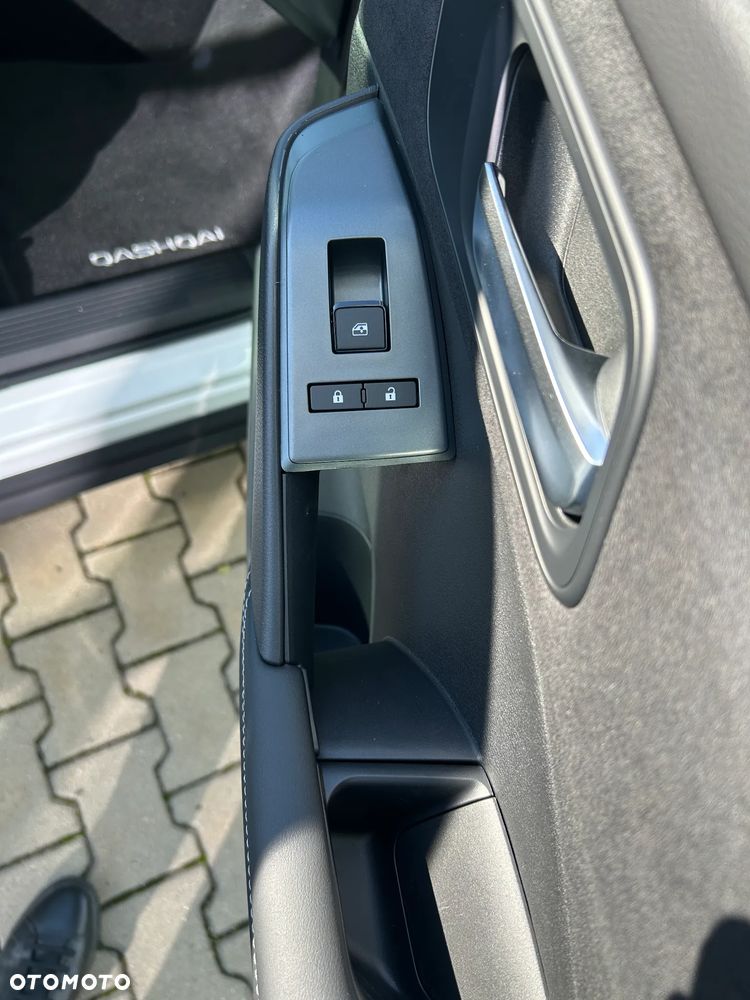 Nissan Qashqai 1.3 DIG-T mHEV Tekna+ Xtronic - 24