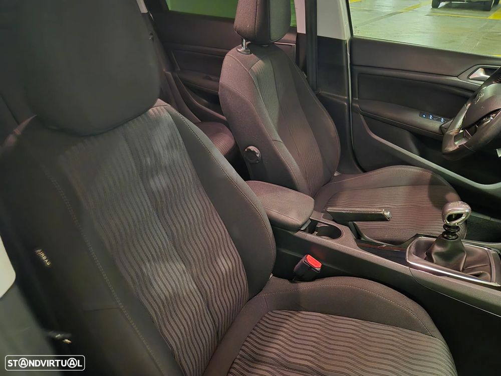 Peugeot 308 SW 1.6 BlueHDi Active J17 - 45