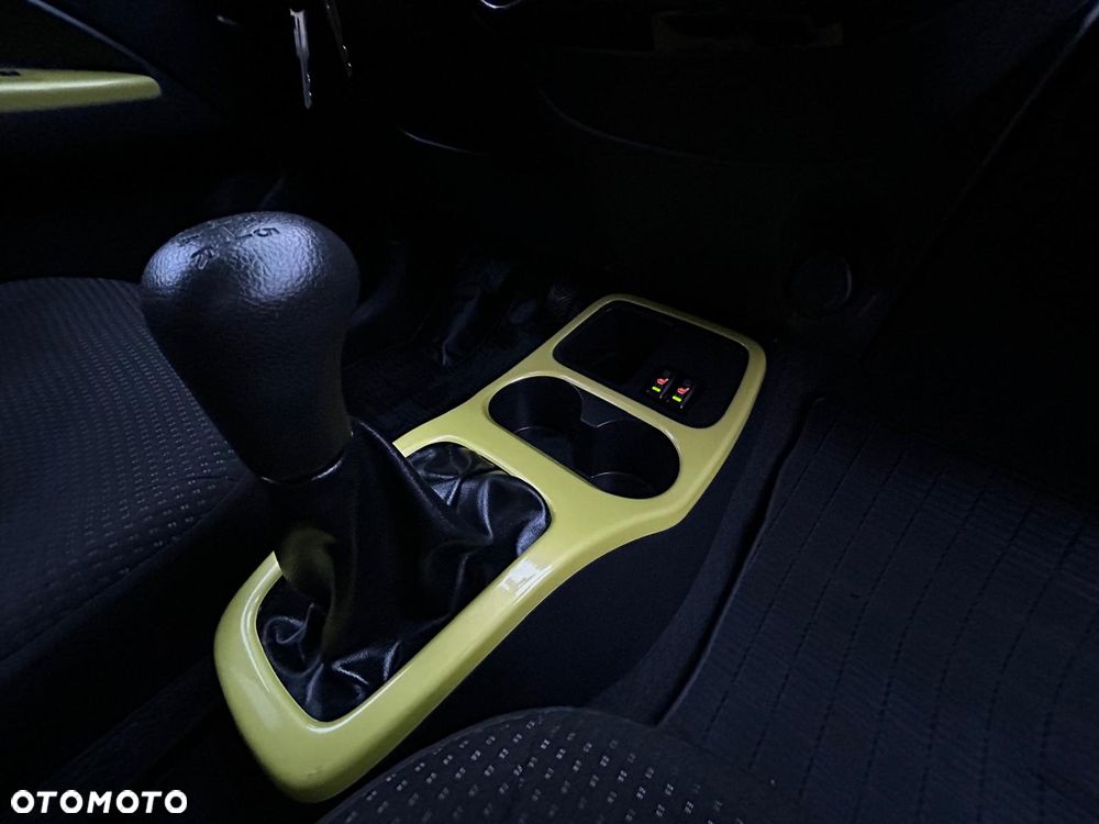 Mitsubishi Space Star 1.2 Clear Tec Color - 33