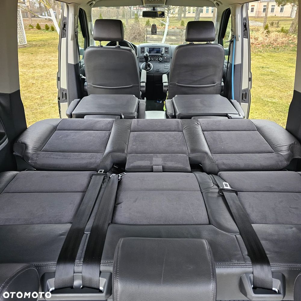 Volkswagen Multivan - 19