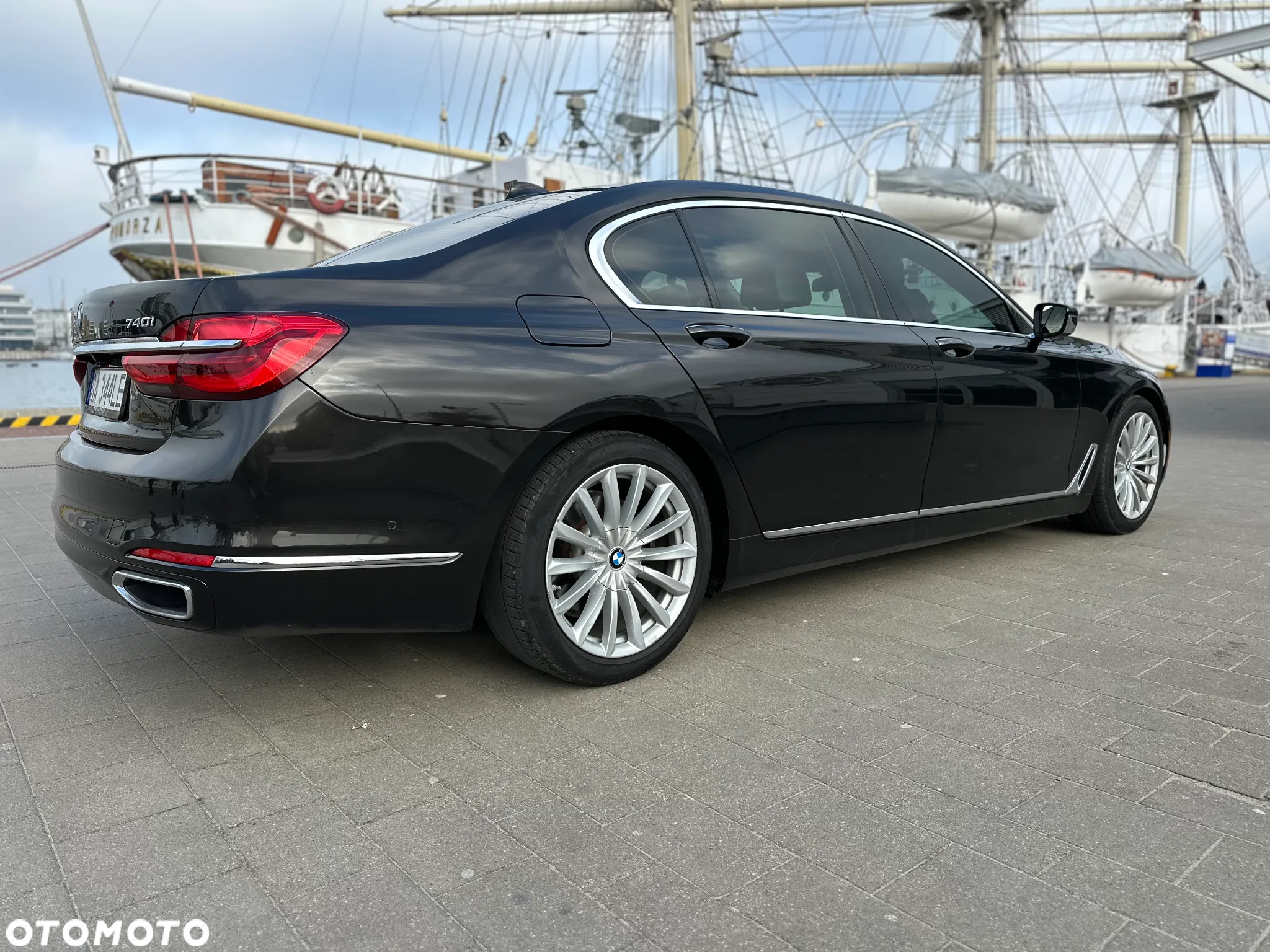 BMW Seria 7 740Li - 12