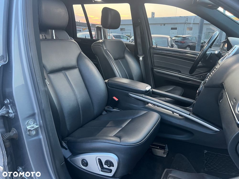Mercedes-Benz GL 350 BlueTEC 4-Matic - 37
