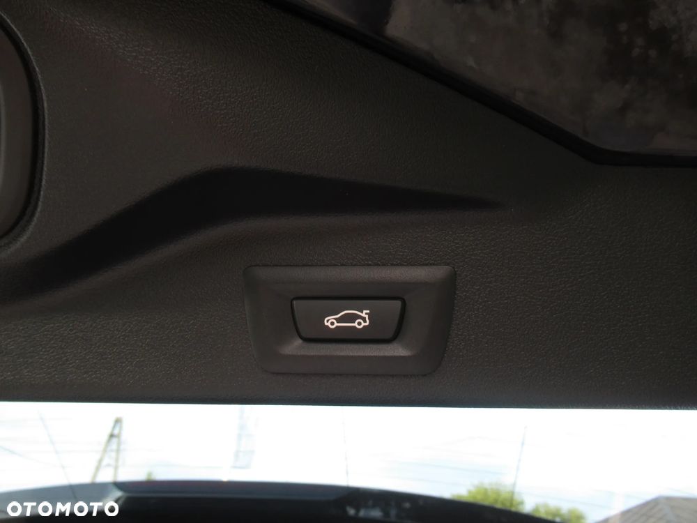 BMW X5 xDrive40i mHEV - 38