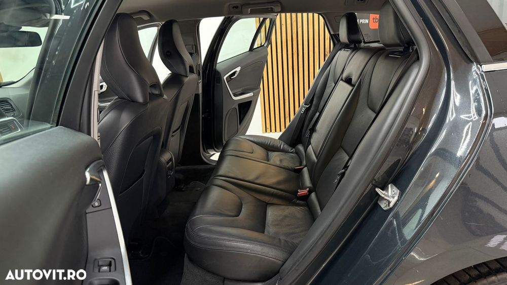 Volvo V60 - 16