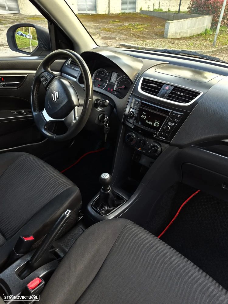 Suzuki Swift - 12