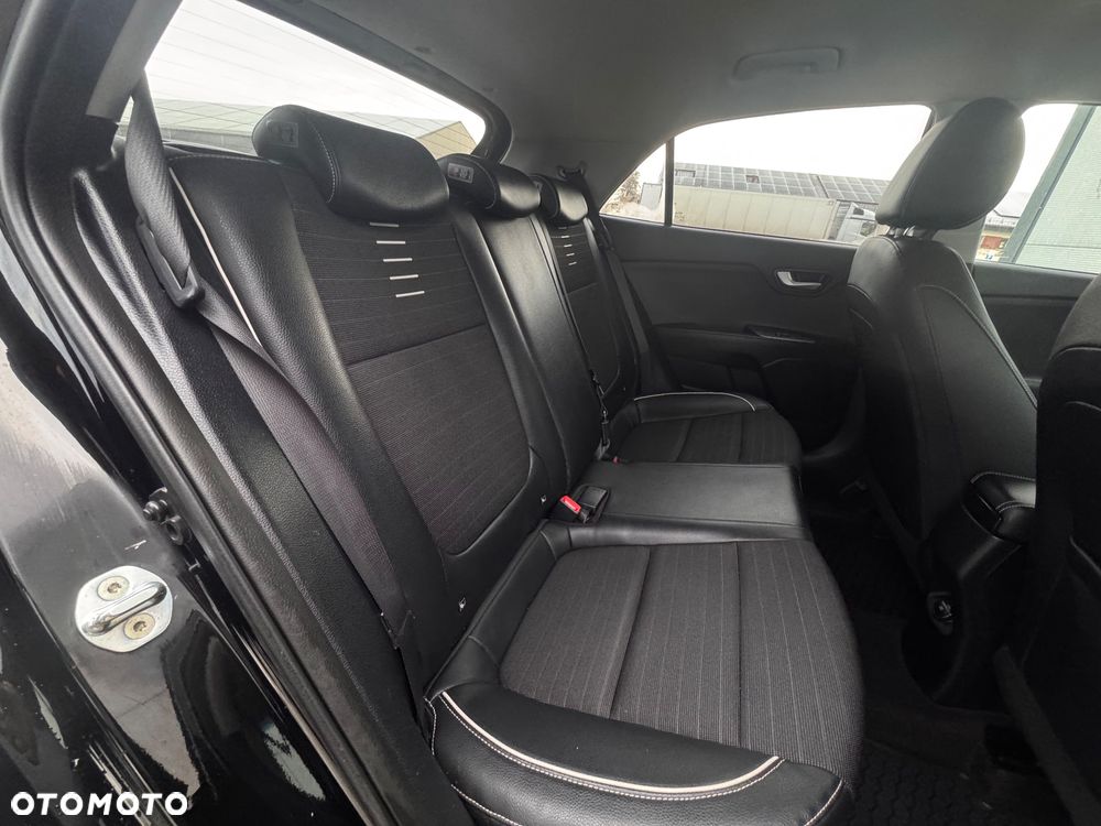 Kia Rio 1.0 T-GDI 120 DCT7 GT Line - 30