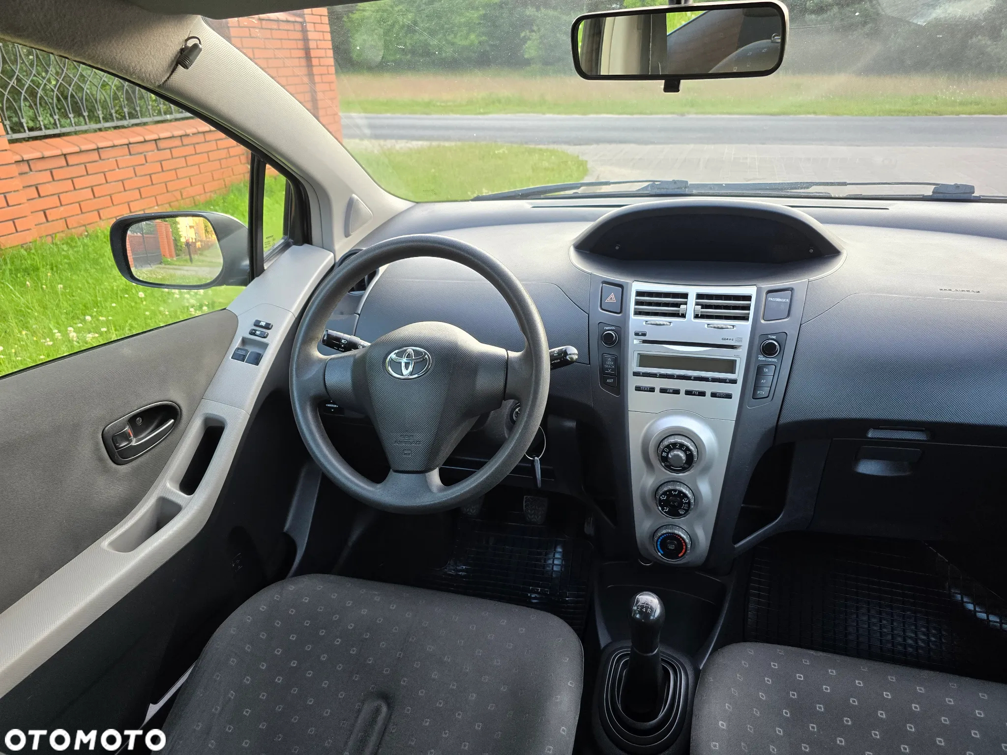 Toyota Yaris 1.3 Luna A/C - 8
