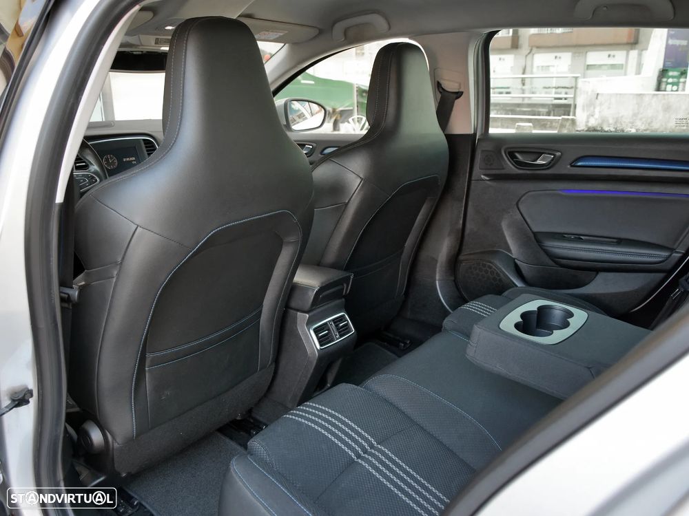 Renault Mégane Sport Tourer 1.5 Blue dCi GT Line J18 - 20