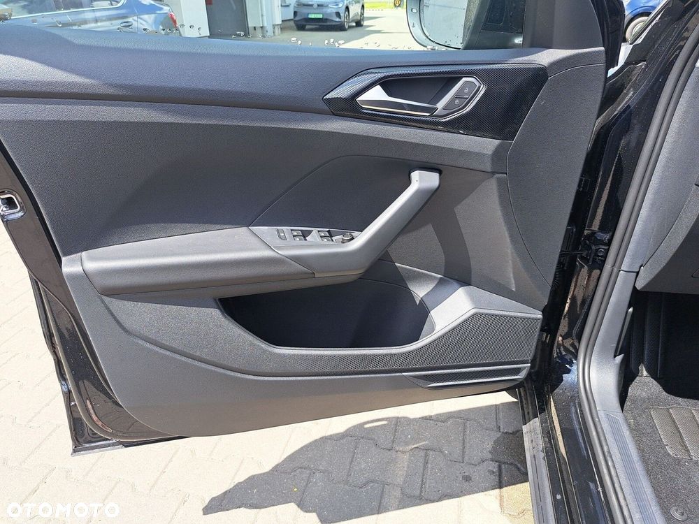 Volkswagen T-Cross - 11