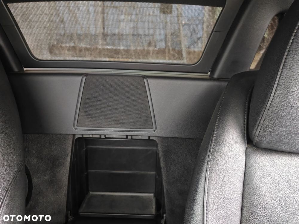 BMW Z4 35is sDrive - 11