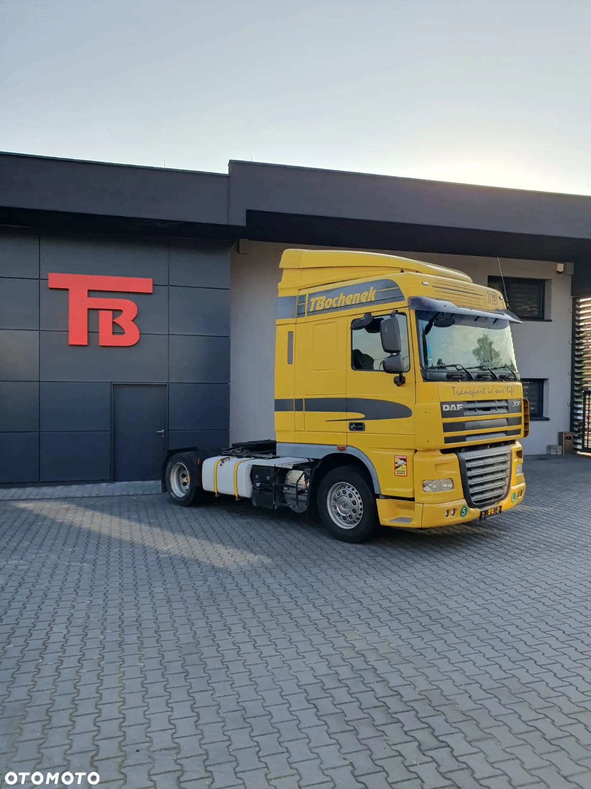DAF XF105 410 Low Deck ATE - 12