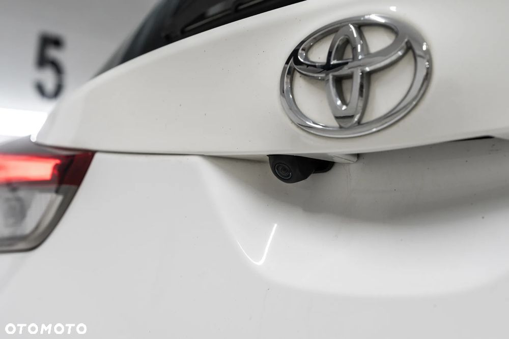 Toyota Auris 1.4 D-4D Premium - 21